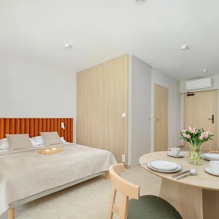 Apartment Sea Shell Cozy With Balcony Near The Sea In By Renters *