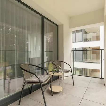 Sea Shell Cozy With Balcony Near The Sea In By Renters *