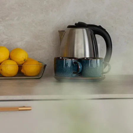 Sea Shell Cozy With Balcony Near The Sea In By Renters Appartement *