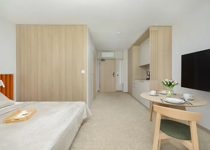 Sea Shell Cozy With Balcony Near The Sea In By Renters Appartement