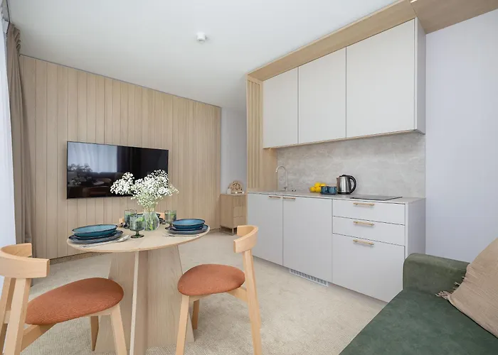 Sea Shell Cozy With Balcony Near The Sea In By Renters Appartement